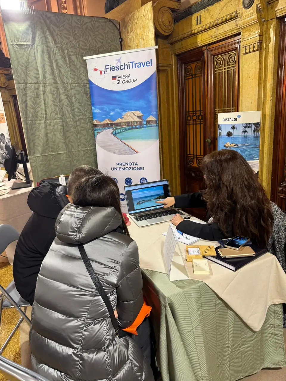 Stand di una fiera sposi del circuito Sposi Club con offerte esclusive