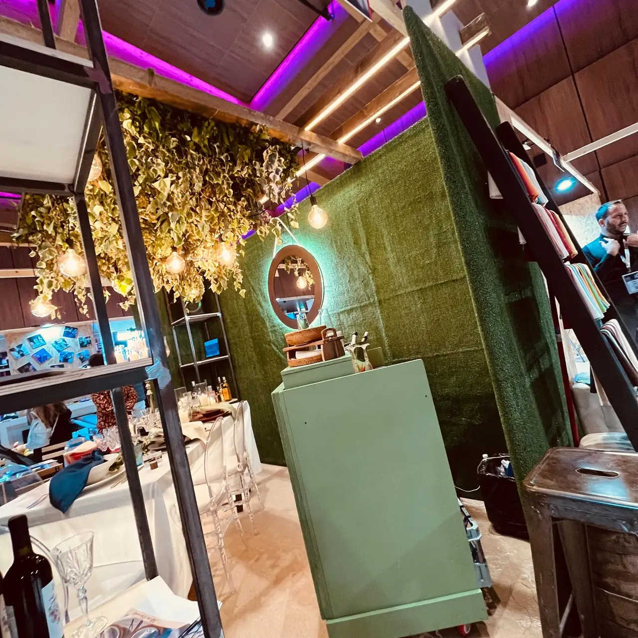 Matrimonio in Langa — atmosfera nelle fiere del circuito
