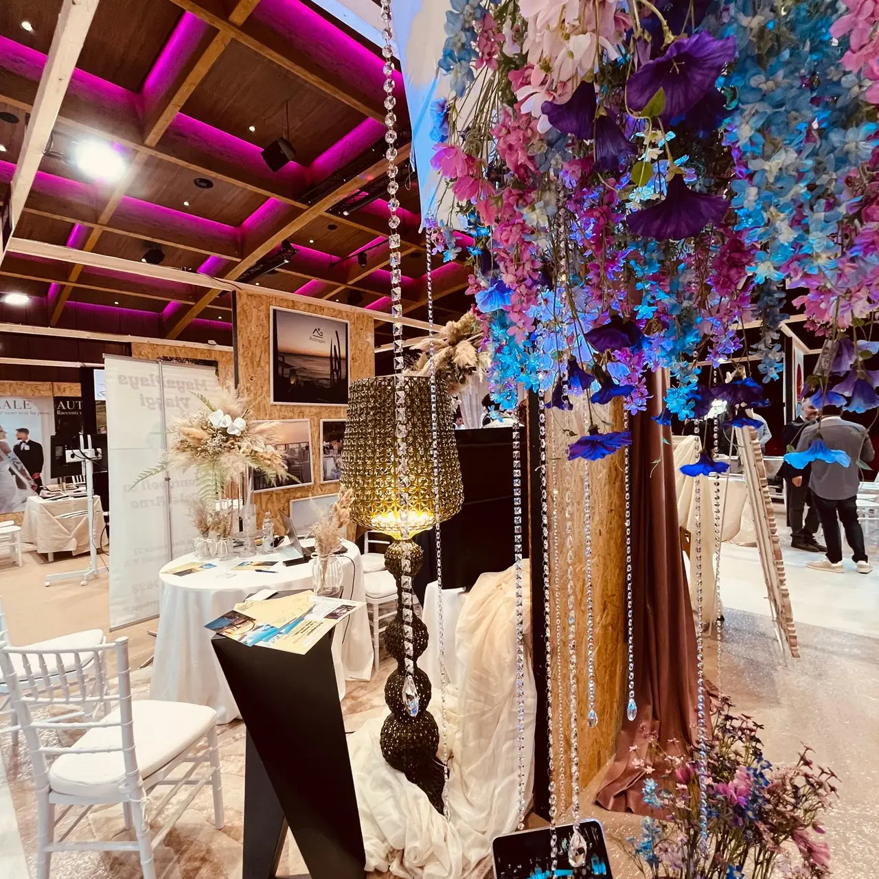 Matrimonio in Langa — atmosfera nelle fiere del circuito